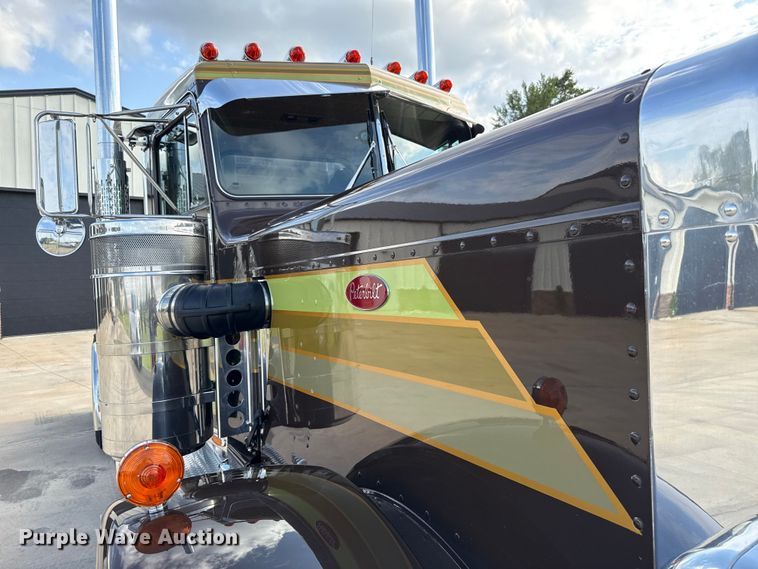 image for item EU2001 1987 Peterbilt 359 semi truck