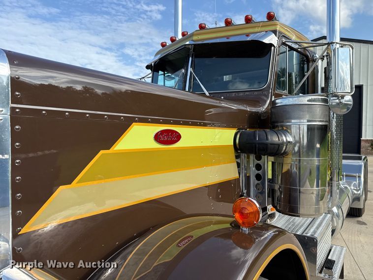 image for item EU2001 1987 Peterbilt 359 semi truck