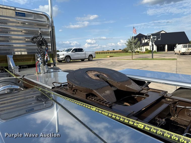 image for item EU2001 1987 Peterbilt 359 semi truck