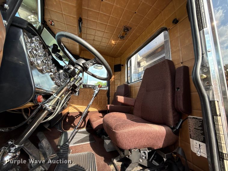 image for item EU2001 1987 Peterbilt 359 semi truck