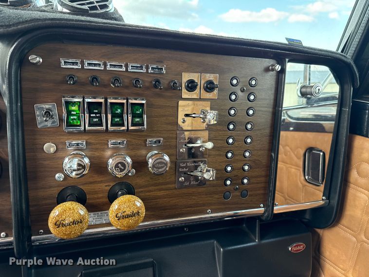 image for item EU2001 1987 Peterbilt 359 semi truck