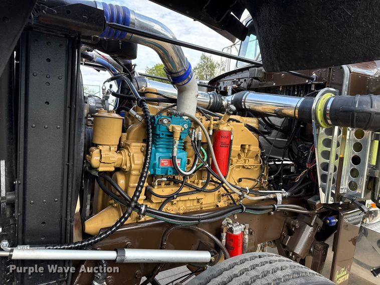 image for item EU2001 1987 Peterbilt 359 semi truck