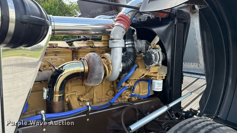 image for item EU2001 1987 Peterbilt 359 semi truck