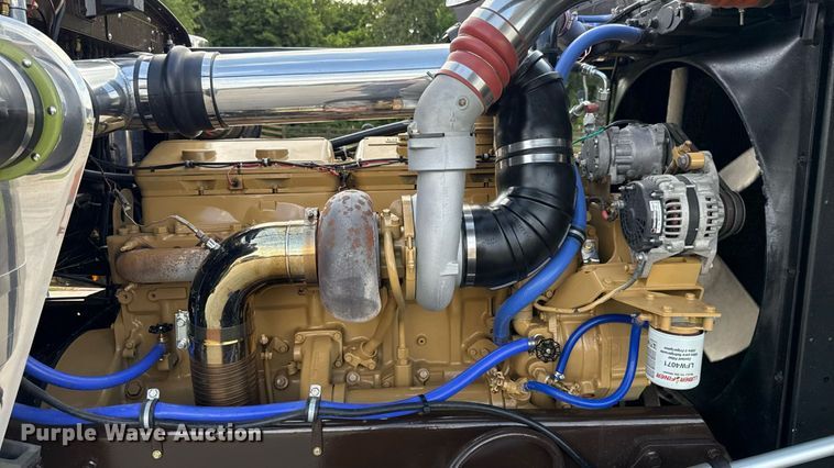 image for item EU2001 1987 Peterbilt 359 semi truck