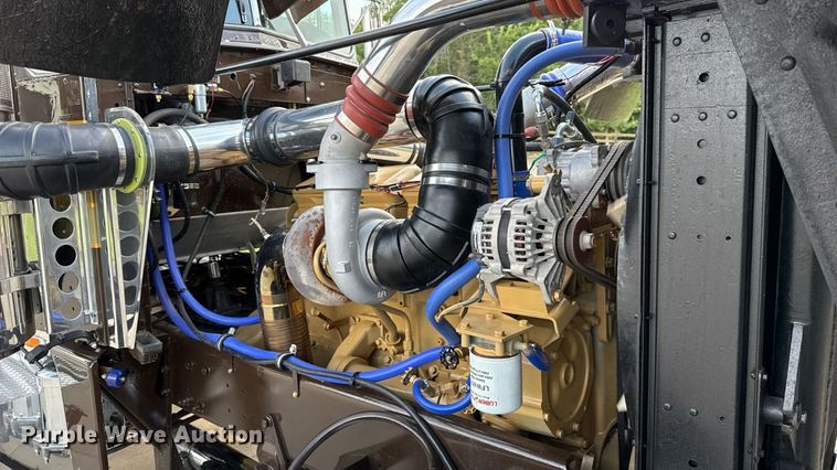 image for item EU2001 1987 Peterbilt 359 semi truck