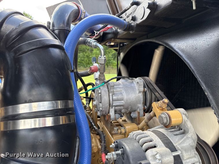 image for item EU2001 1987 Peterbilt 359 semi truck