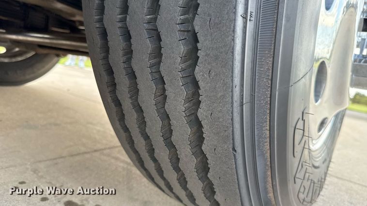 image for item EU2001 1987 Peterbilt 359 semi truck