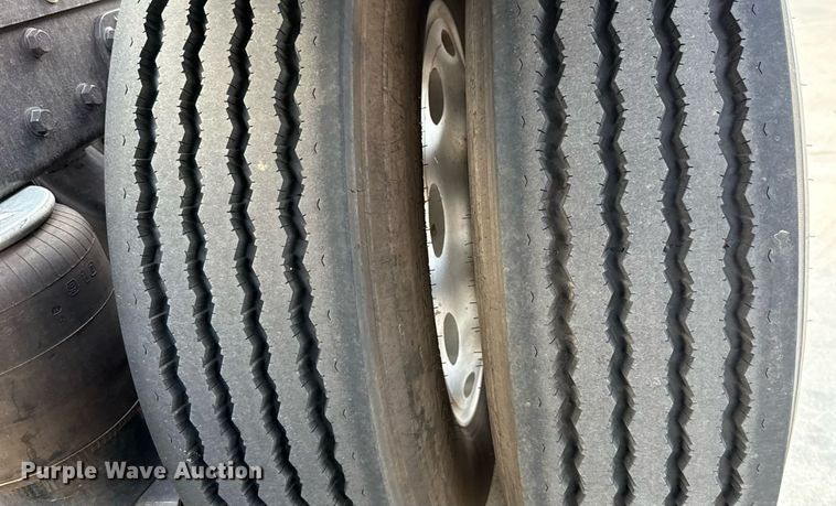 image for item EU2001 1987 Peterbilt 359 semi truck