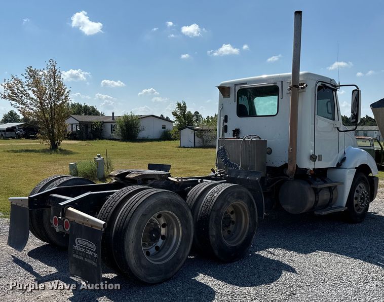 image for item EU2111 2014 Freightliner Columbia CL120 glider kit semi truck