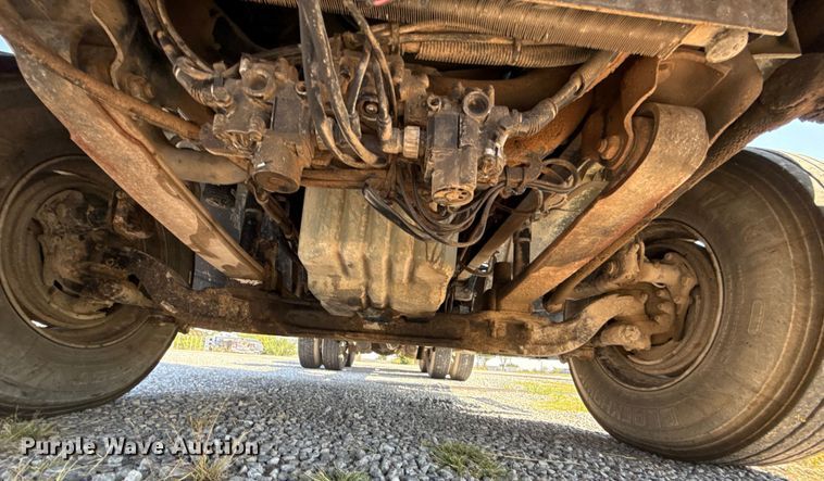 image for item EU2111 2014 Freightliner Columbia CL120 glider kit semi truck