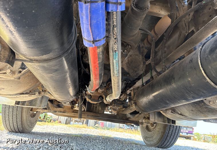 image for item EU2111 2014 Freightliner Columbia CL120 glider kit semi truck