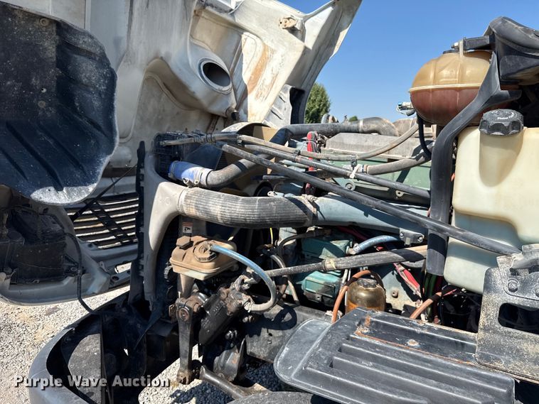 image for item EU2111 2014 Freightliner Columbia CL120 glider kit semi truck