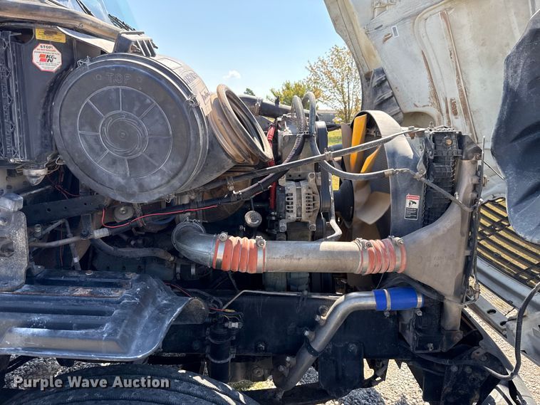 image for item EU2111 2014 Freightliner Columbia CL120 glider kit semi truck