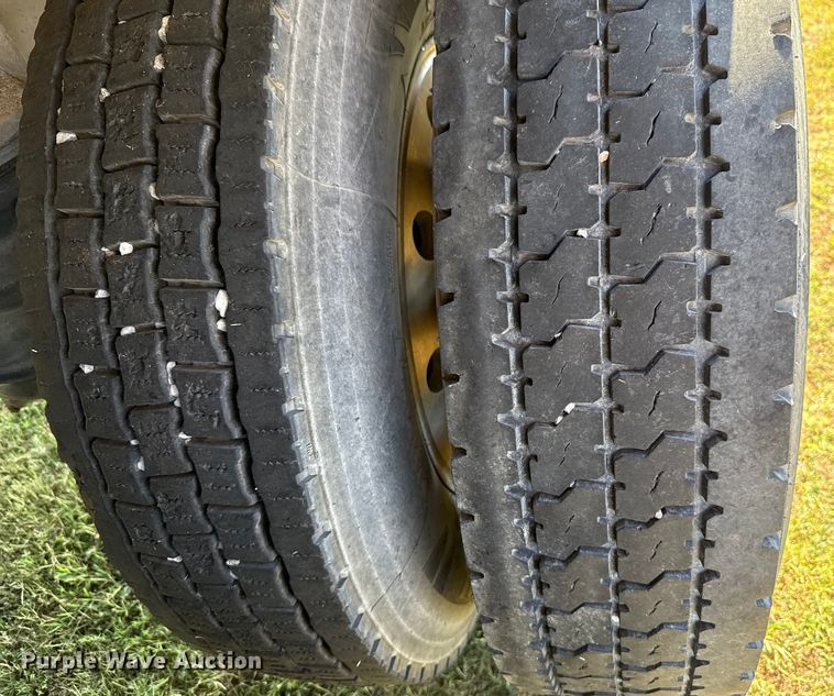 image for item EU2112 1995 Vantage SV-96 end dump trailer