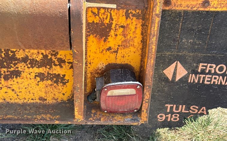 image for item EU2132 1983 International 2275 winch truck