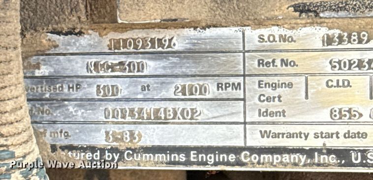 image for item EU2132 1983 International 2275 winch truck