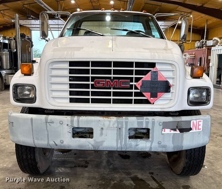 image for item EU2167 1999 GMC C7500 truck cab and chassis