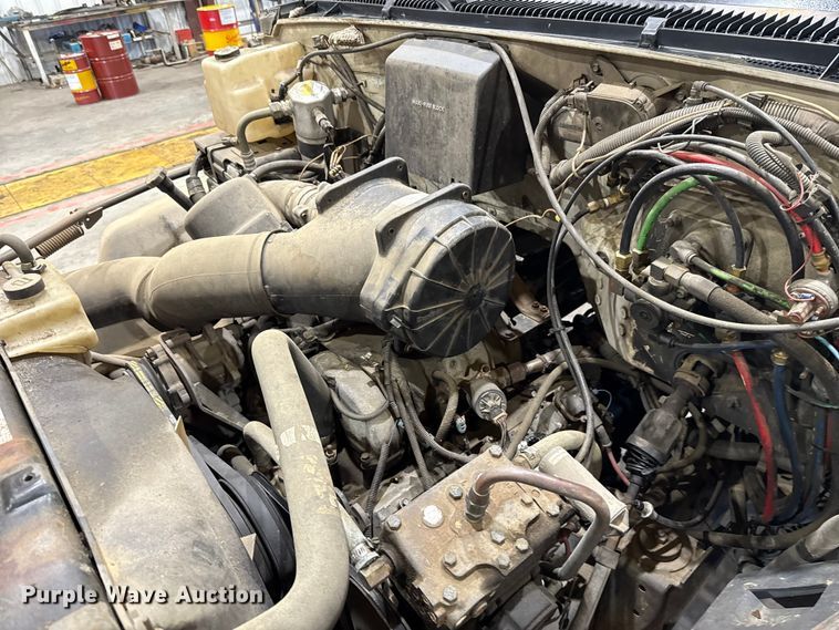 image for item EU2167 1999 GMC C7500 truck cab and chassis