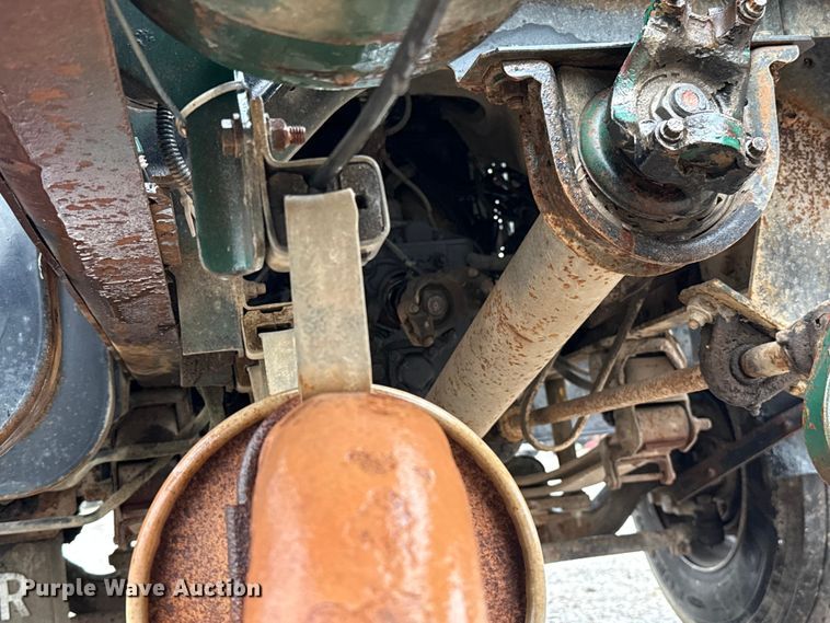 image for item EU2172 1994 Chevrolet Kodiak truck cab and chassis