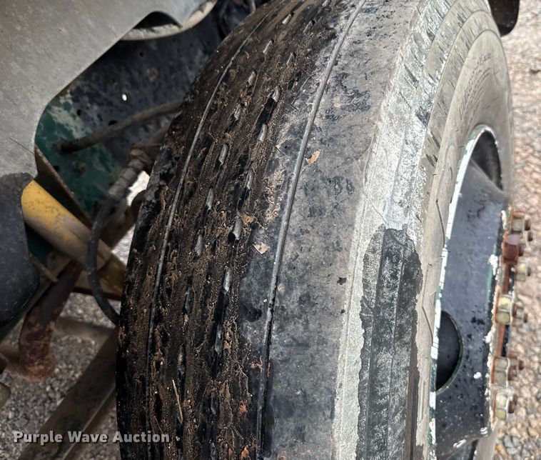 image for item EU2172 1994 Chevrolet Kodiak truck cab and chassis