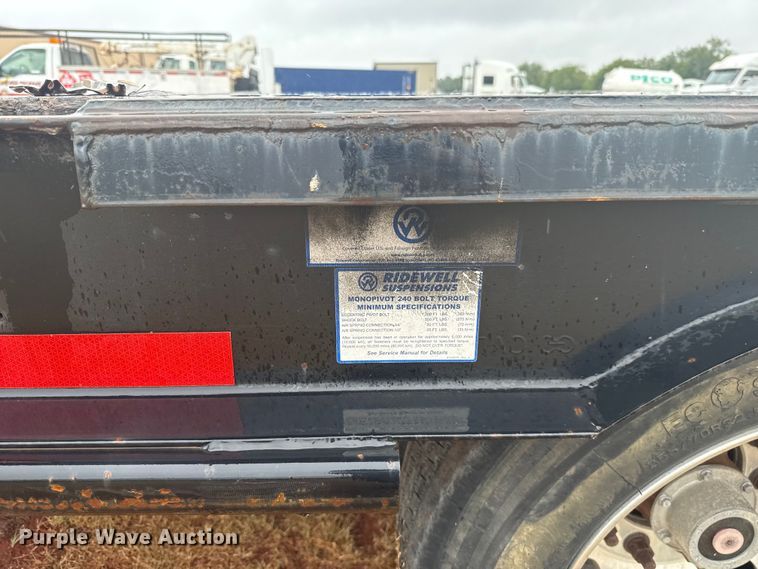 image for item EU2174 2022 Magnolia 2022 LowBoy drop deck trailer