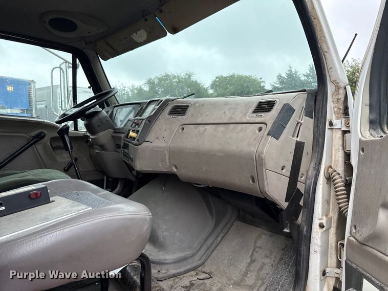 image for item EU2175 2005 Sterling Acterra truck cab and chassis