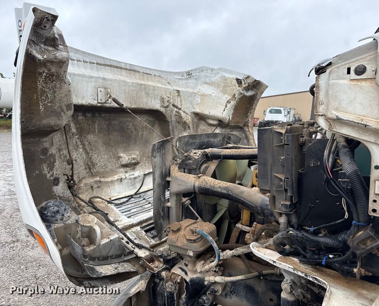 image for item EU2175 2005 Sterling Acterra truck cab and chassis