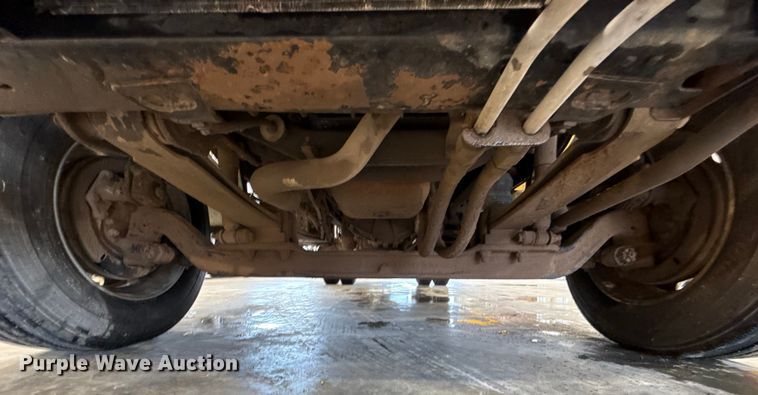 image for item EU2177 2011 Ford F-750 truck cab and chassis