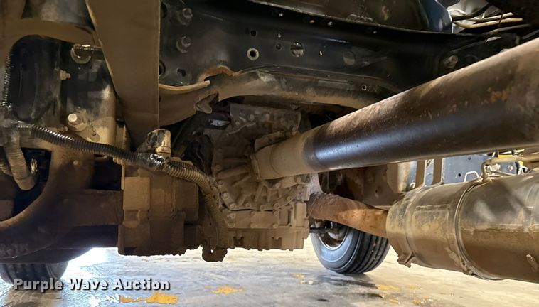 image for item EU2177 2011 Ford F-750 truck cab and chassis