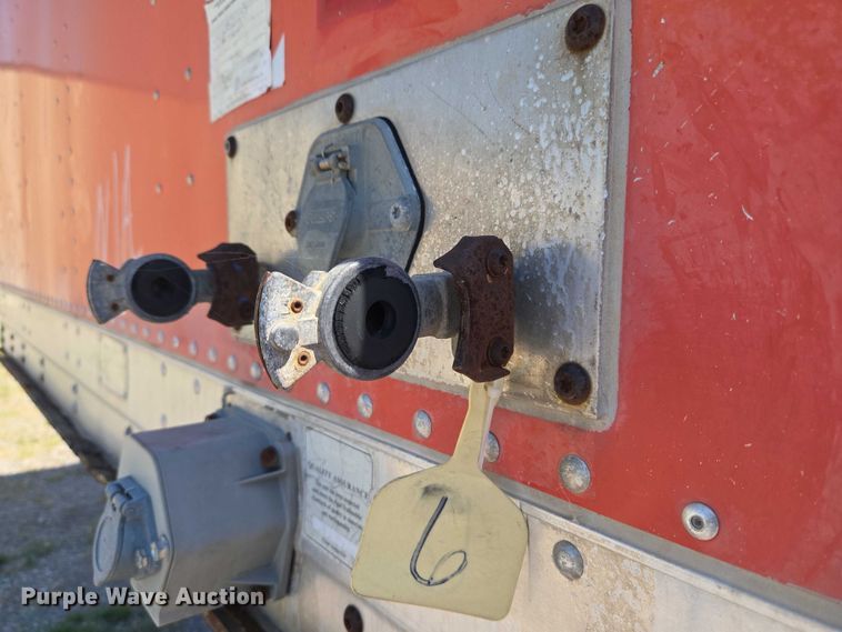 image for item EU3548 2008 Trailermobile dry van trailer