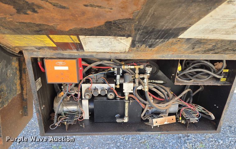 image for item EU3548 2008 Trailermobile dry van trailer