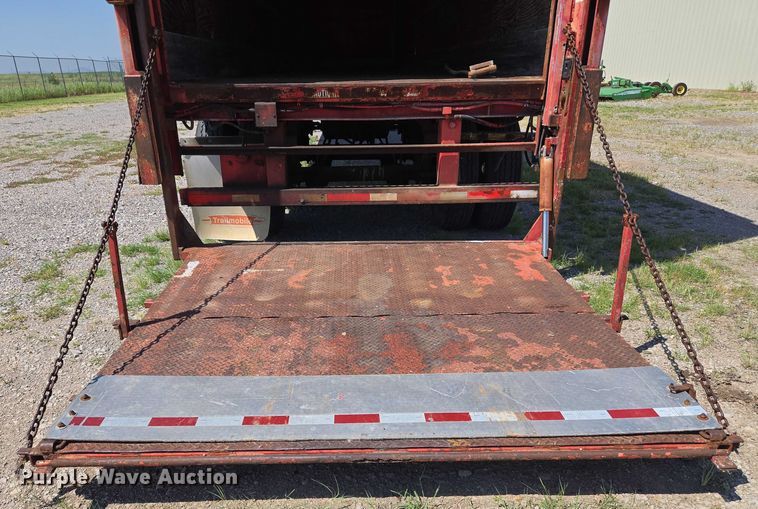 image for item EU3548 2008 Trailermobile dry van trailer