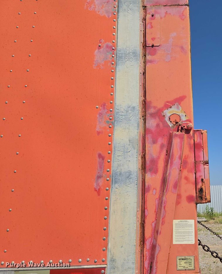 image for item EU3548 2008 Trailermobile dry van trailer