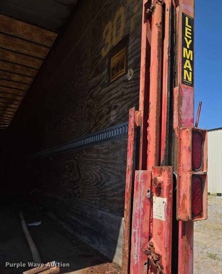 image for item EU3548 2008 Trailermobile dry van trailer