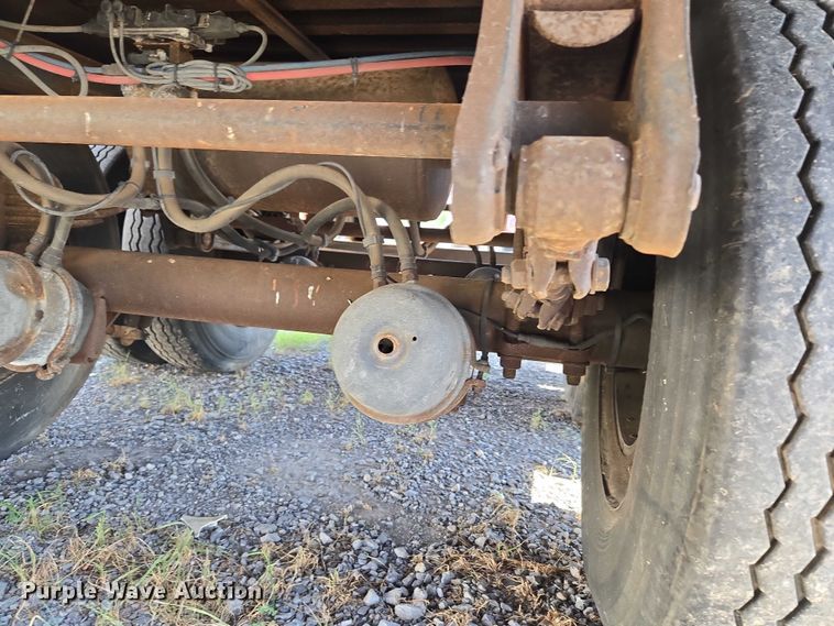 image for item EU3548 2008 Trailermobile dry van trailer