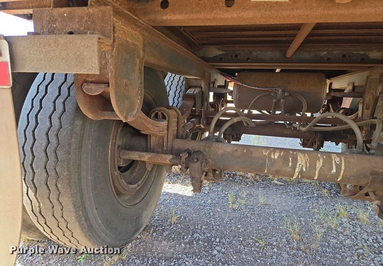 image for item EU3548 2008 Trailermobile dry van trailer