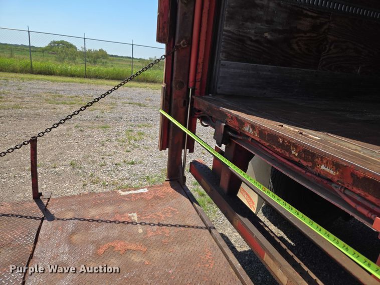 image for item EU3548 2008 Trailermobile dry van trailer