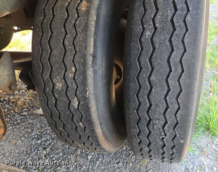 image for item EU3548 2008 Trailermobile dry van trailer