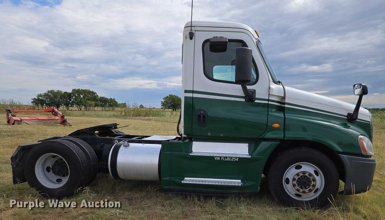 CAMIóN 2015 FREIGHTLINER