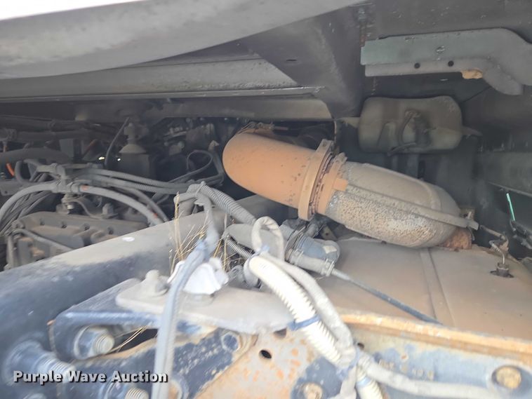 image for item EU3562 2015 Freightliner Cascadia semi truck