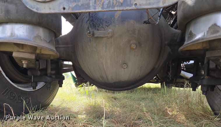 image for item EU3562 2015 Freightliner Cascadia semi truck