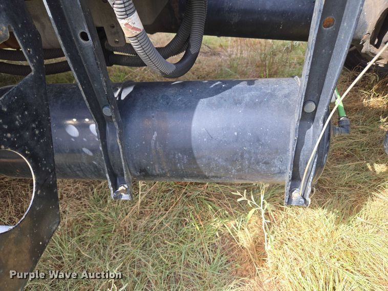 image for item EU3562 2015 Freightliner Cascadia semi truck