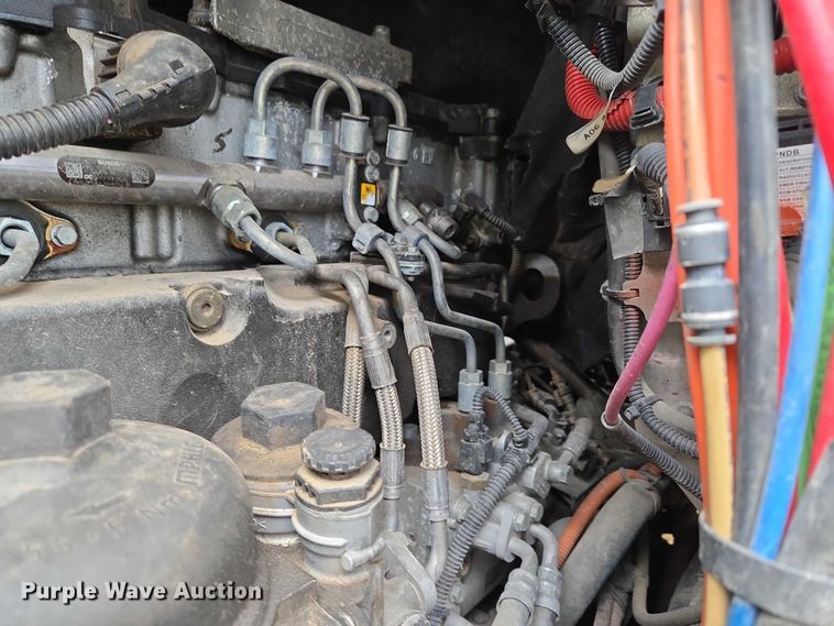 image for item EU3562 2015 Freightliner Cascadia semi truck