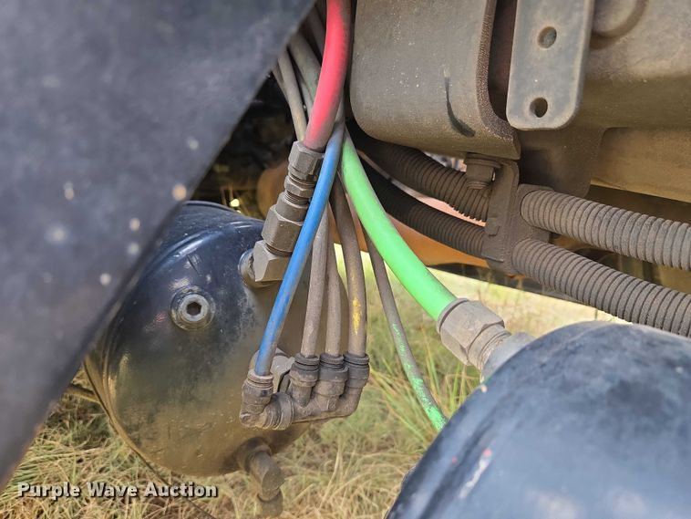 image for item EU3562 2015 Freightliner Cascadia semi truck