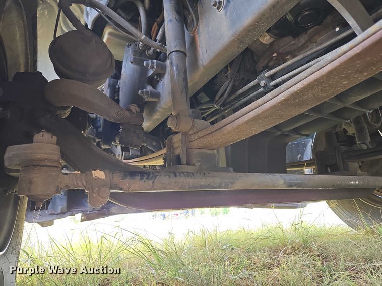 image for item EU3562 2015 Freightliner Cascadia semi truck