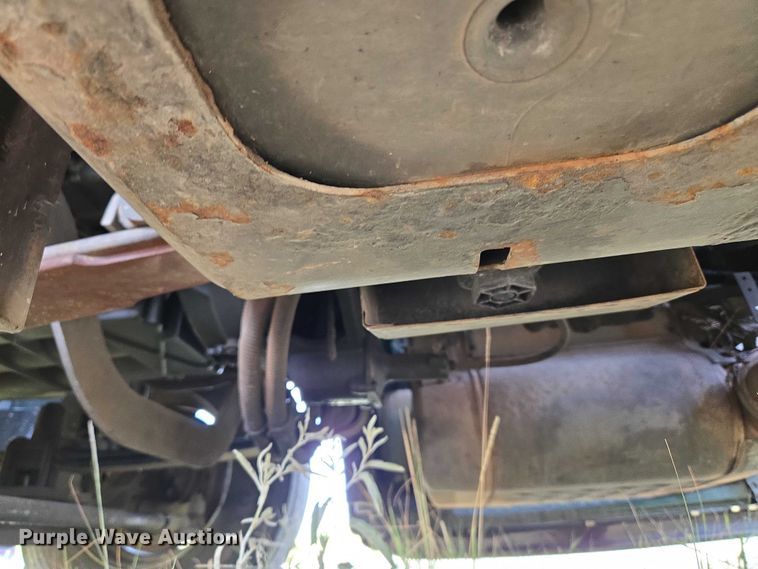 image for item EU3562 2015 Freightliner Cascadia semi truck