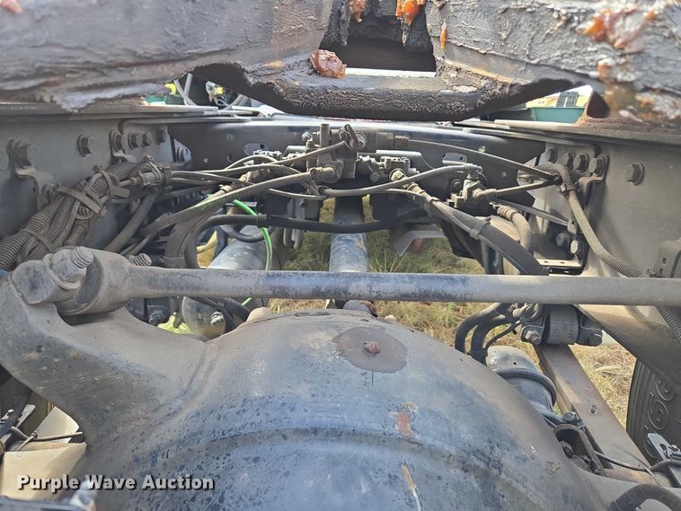 image for item EU3562 2015 Freightliner Cascadia semi truck