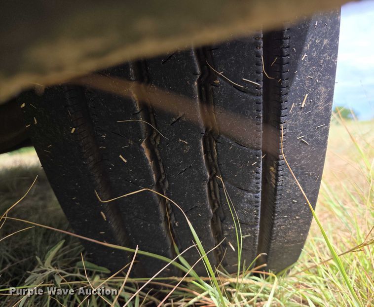 image for item EU3562 2015 Freightliner Cascadia semi truck