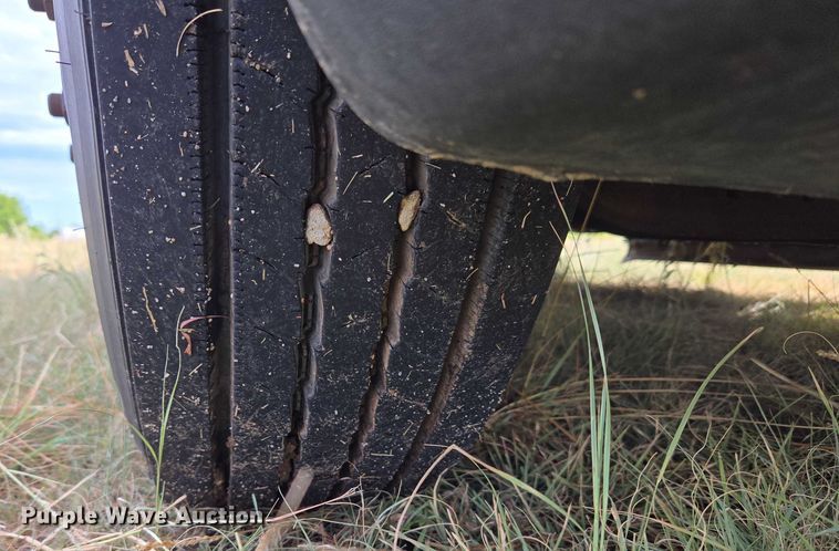 image for item EU3562 2015 Freightliner Cascadia semi truck