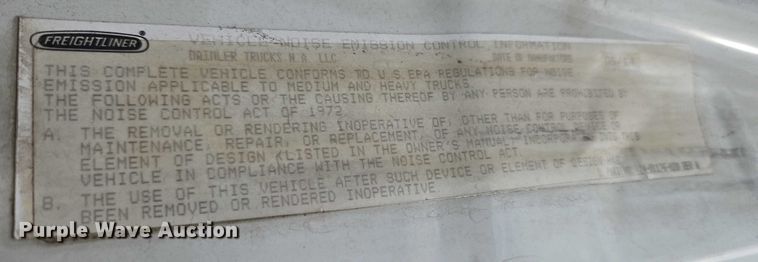 image for item EU3562 2015 Freightliner Cascadia semi truck